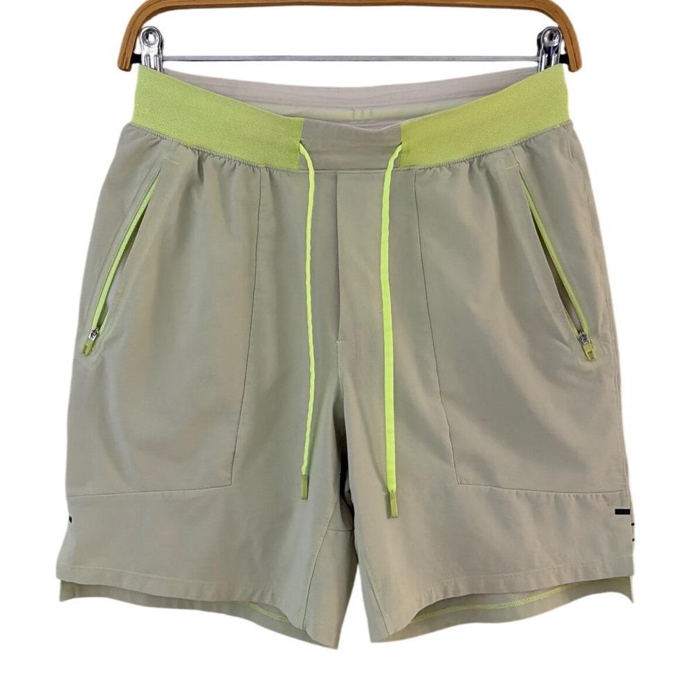 Lululemon License to Train Lined Short 7" Sage Green Neon Yellow Mens‎ Small